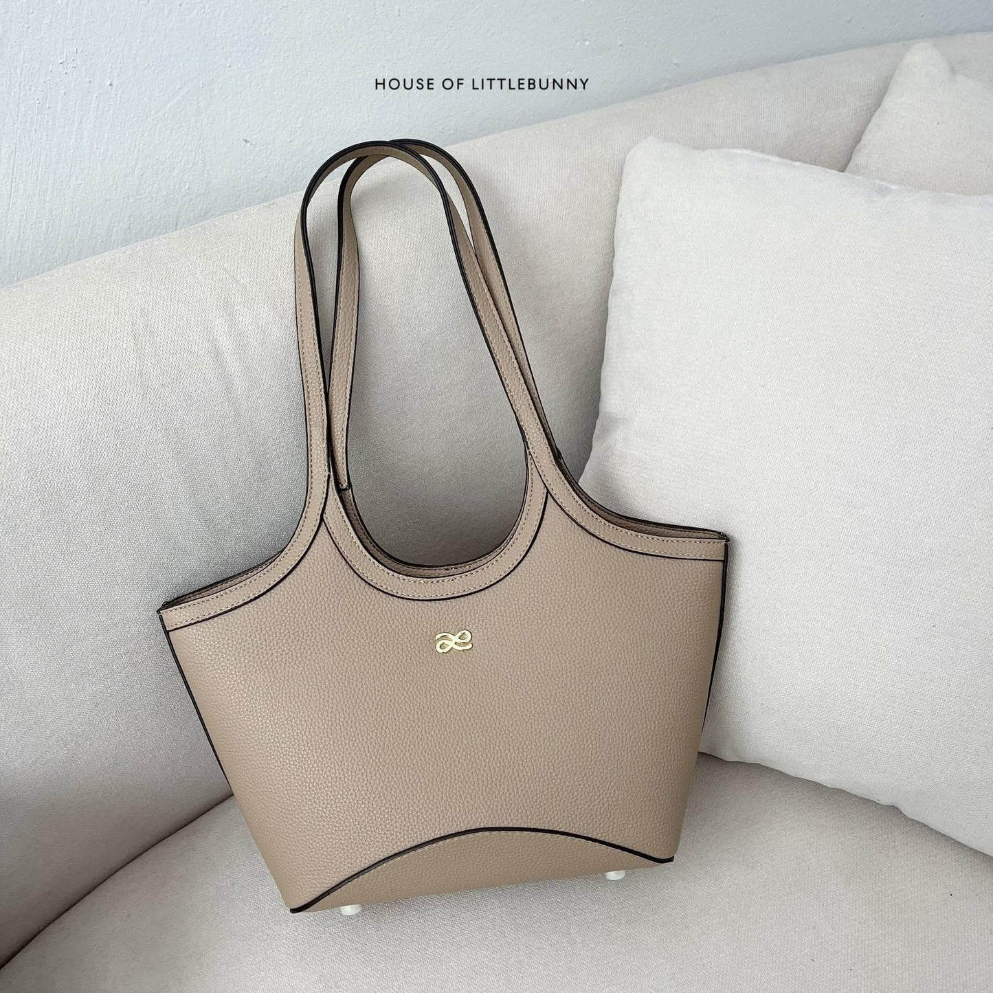 House of Little Bunny Soleil Medium