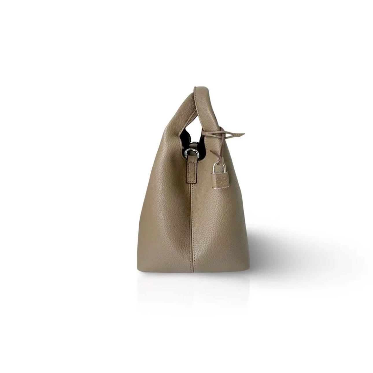 House of Little Bunny Ivy - Astrid & Rose
