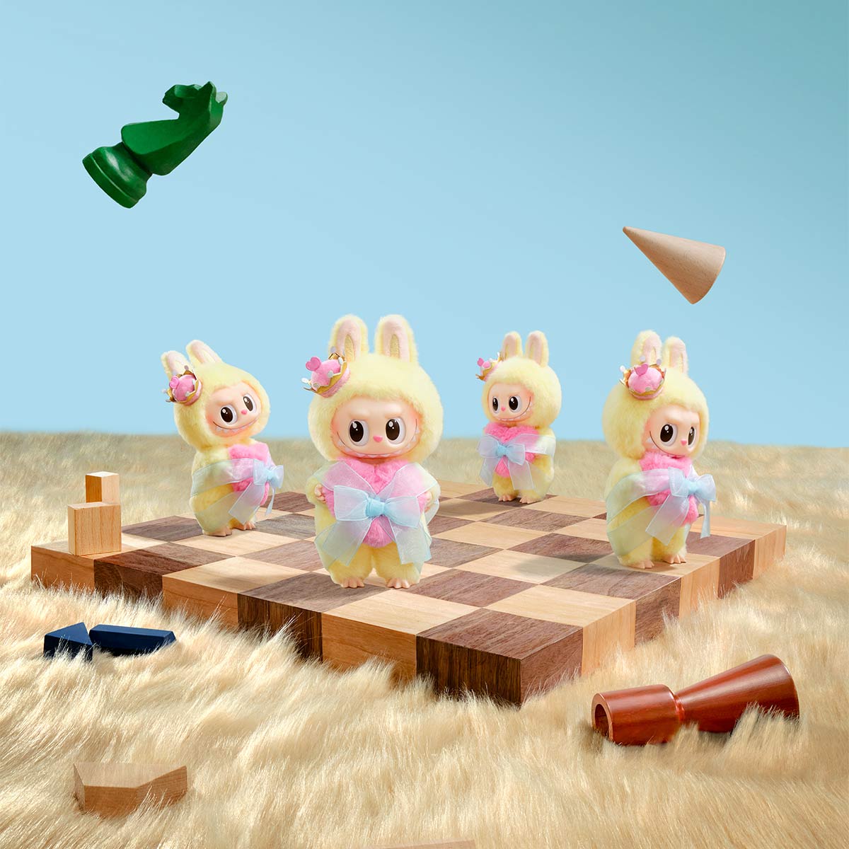 THE MONSTERS Let's Checkmate Series-Vinyl Plush Hanging Card - Astrid & Rose