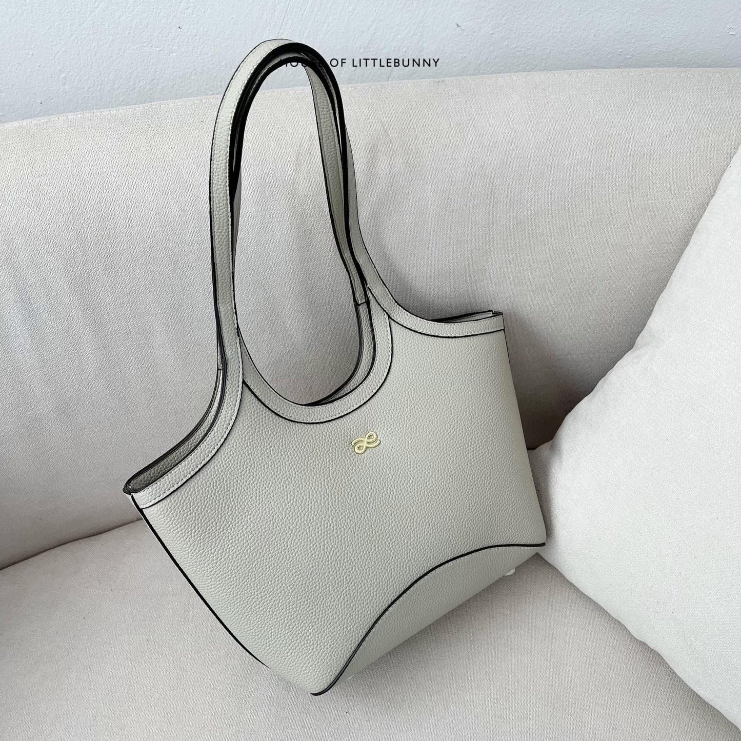 House of Little Bunny Soleil Medium