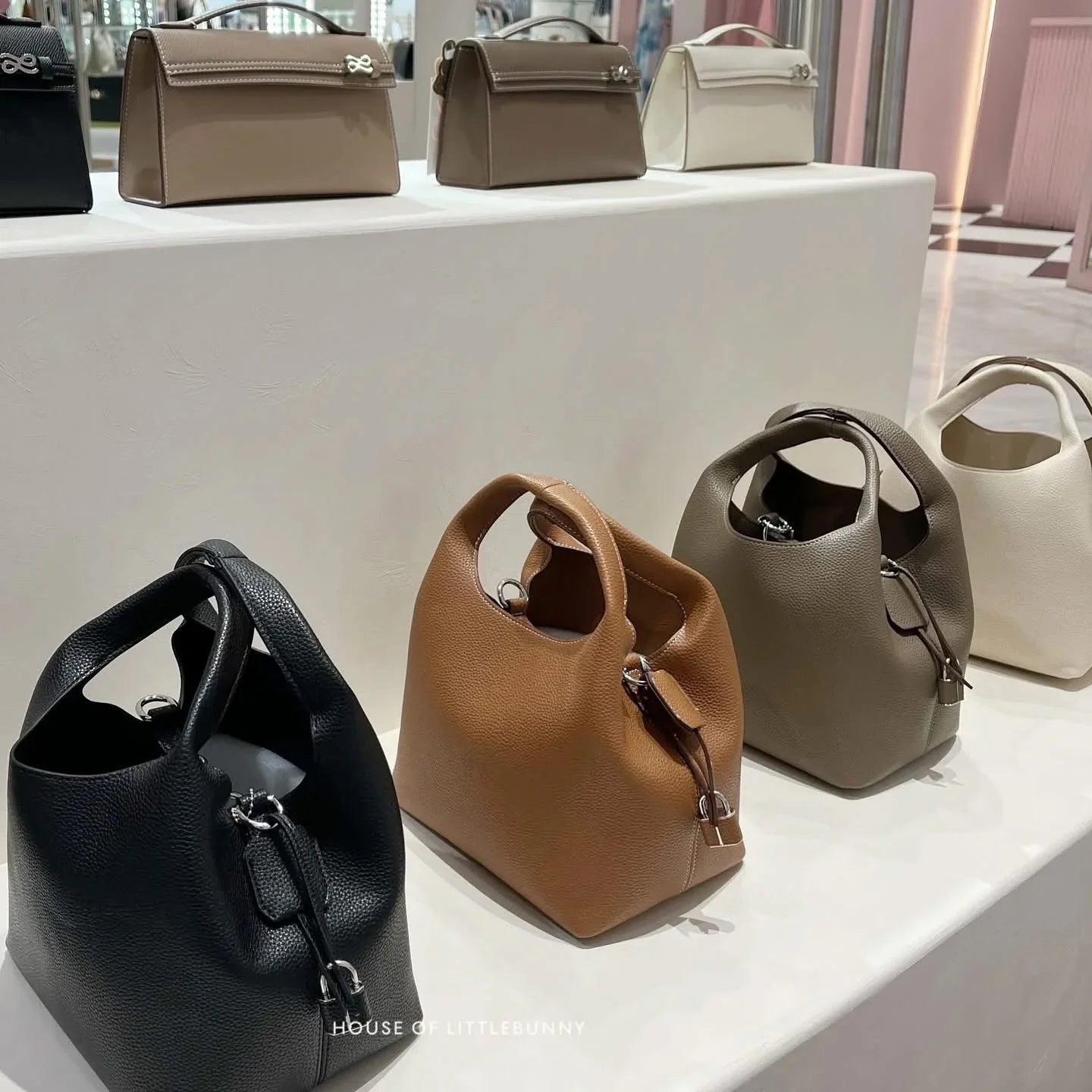 House of Little Bunny Ivy - Astrid & Rose