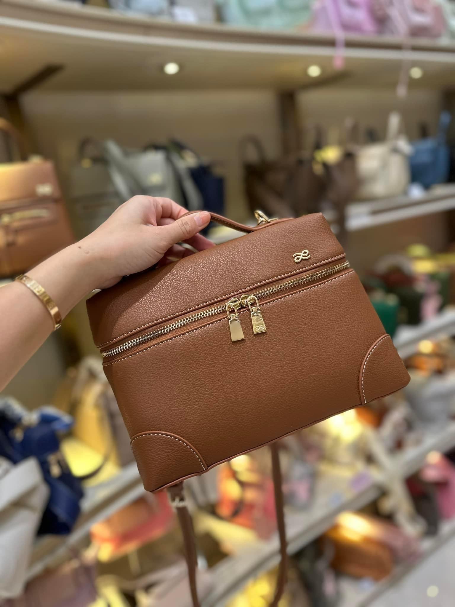 House of Little Bunny Kate24 PU (PREORDER) - Astrid & Rose