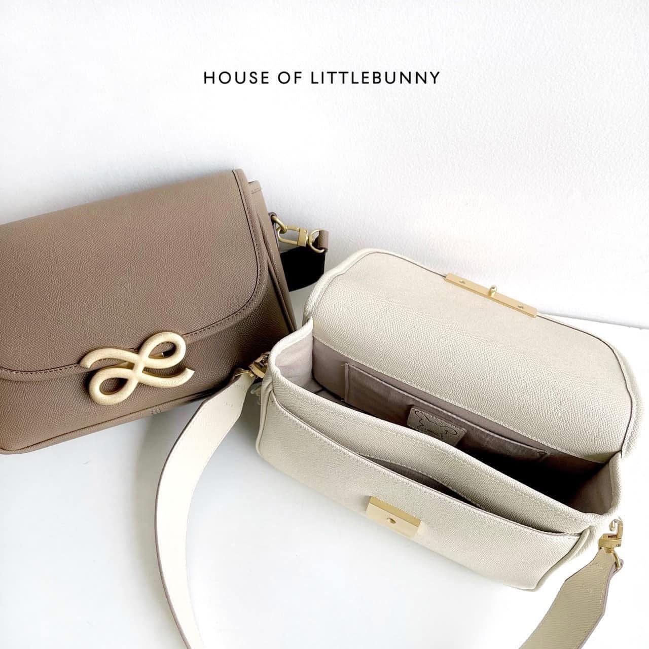 House of Little Bunny Traveller - Astrid & Rose
