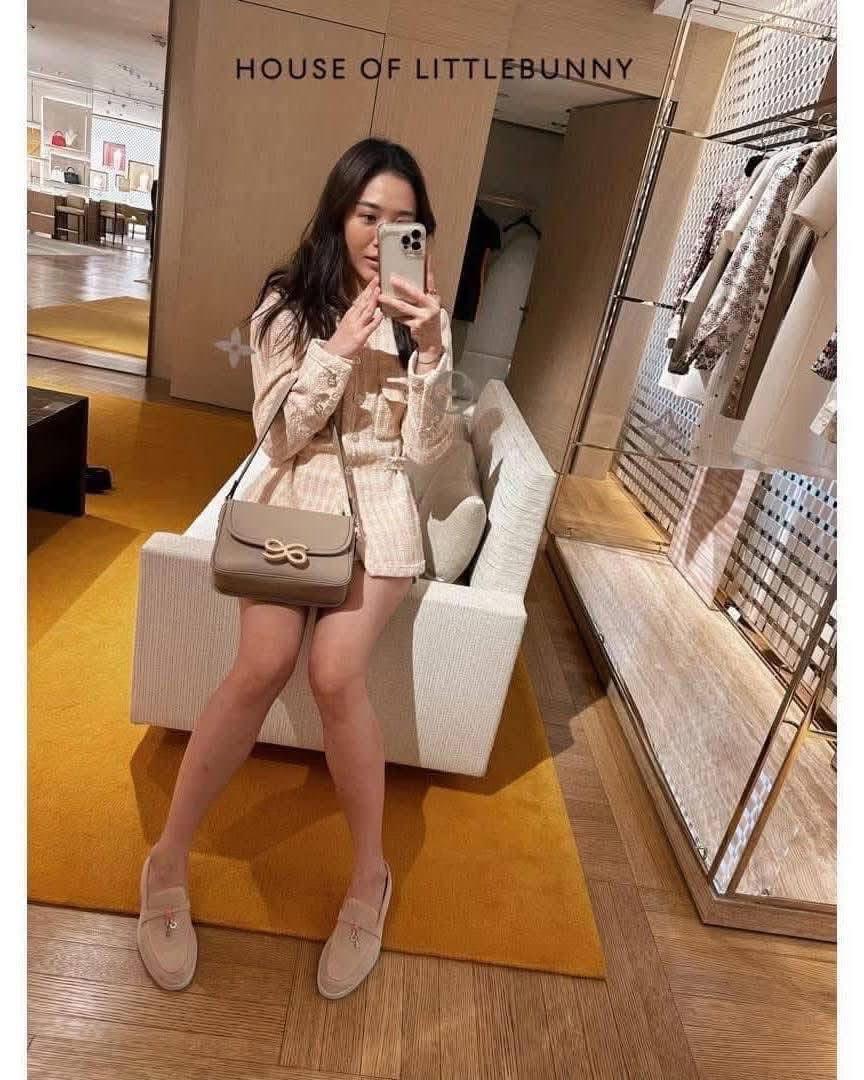 House of Little Bunny Traveller - Astrid & Rose