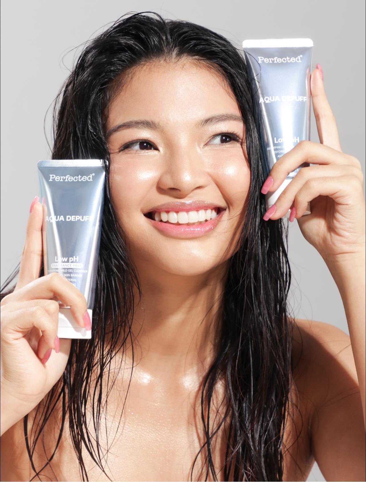 Perfected Cosmetics and Skincare Aqua Depuff Low pH Mild Gel Cleanser - Astrid & Rose